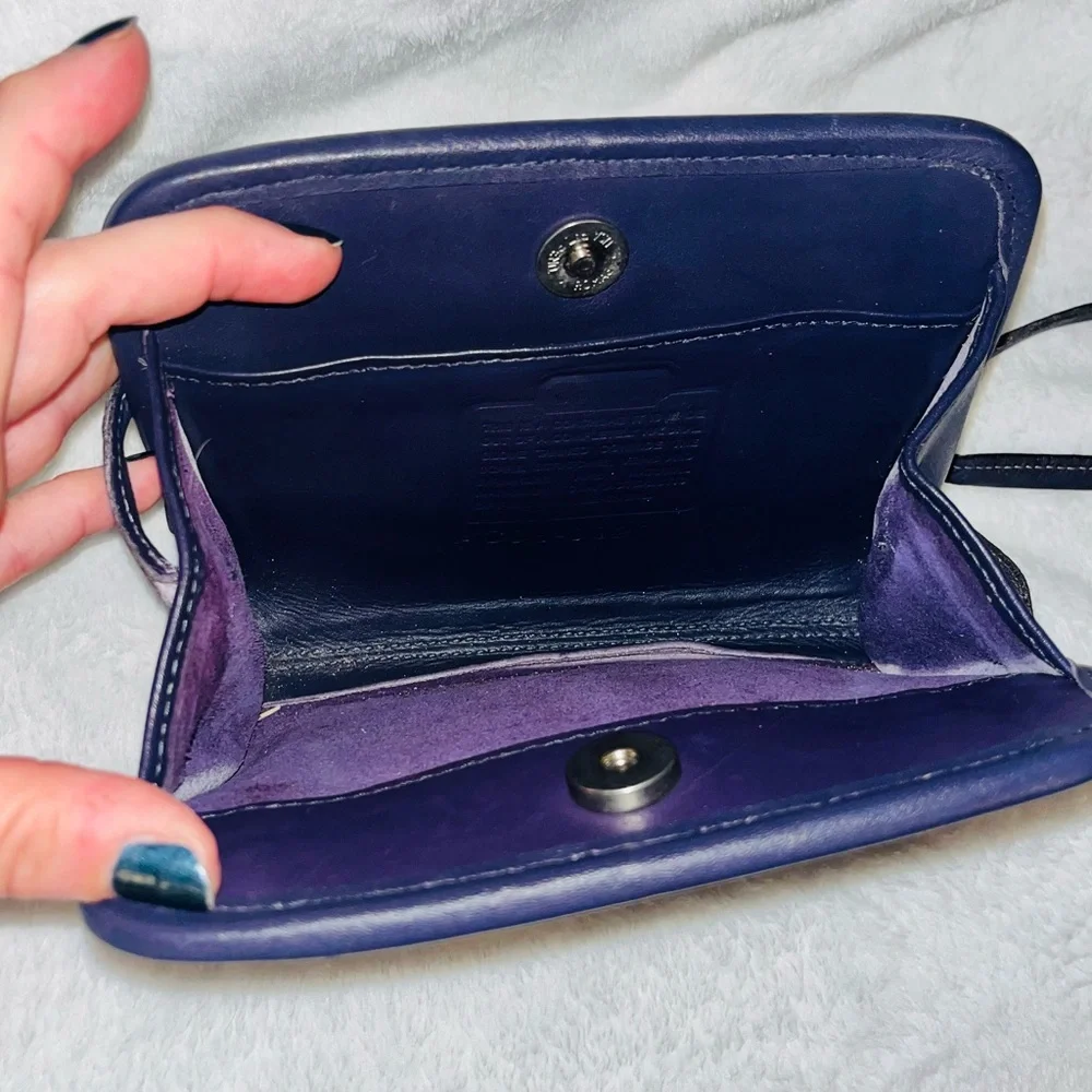 COACH Vintage Purple Leather Crossbody RARE! 💜 - Picture 5 of 11